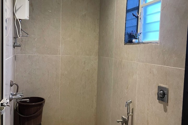 Room 18 of 60