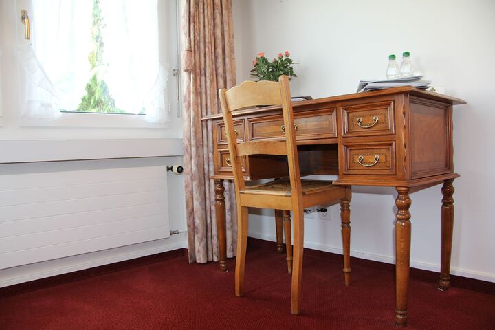 Room 3 of 56