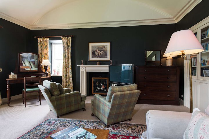 Room 12 of 30