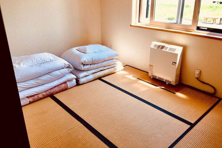Room 3 of 35