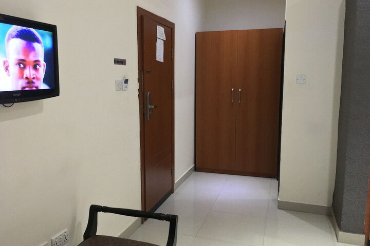Room 111 of 288
