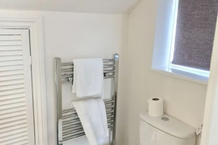 Room 7 of 14