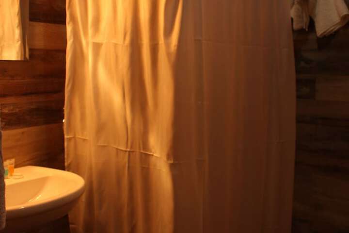 Room 14 of 37