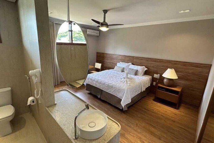 Room 13 of 69