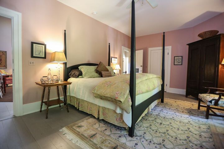 Room 4 of 45