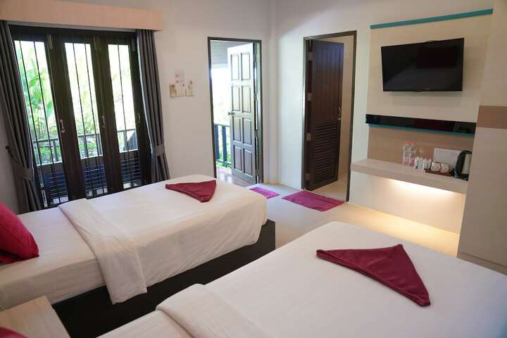 Room 8 of 44