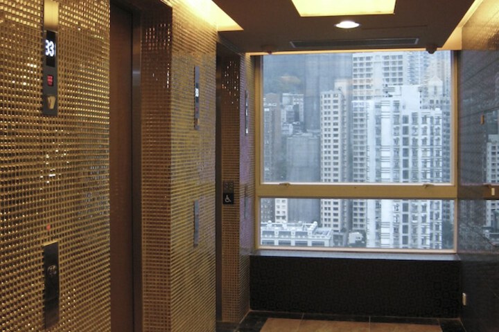 Ballroom/Hall 25 of 35