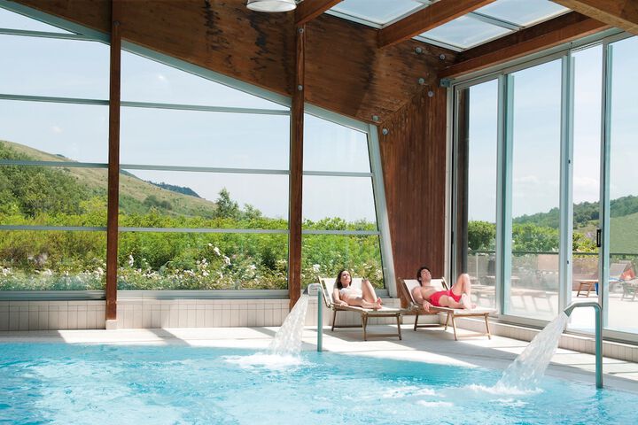 Hotel Pool