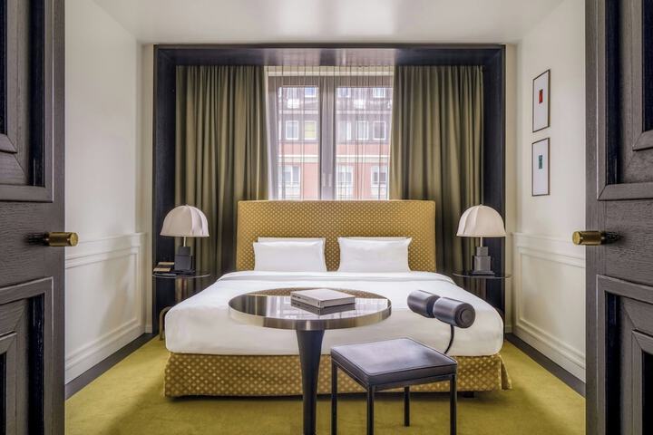 Room 11 of 71