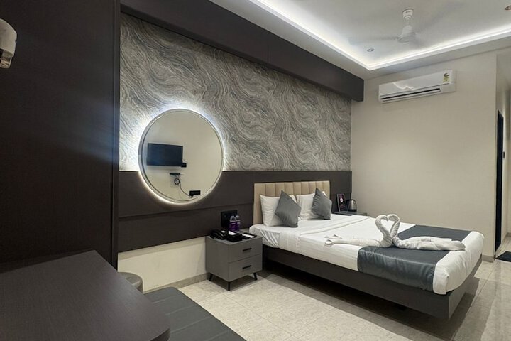 Room 16 of 65