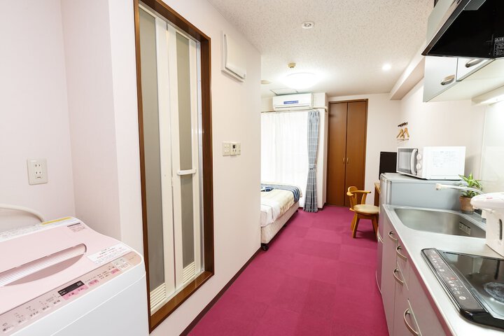 Room 12 of 48