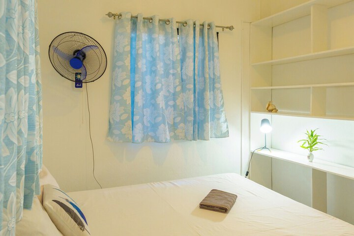 Room 12 of 30