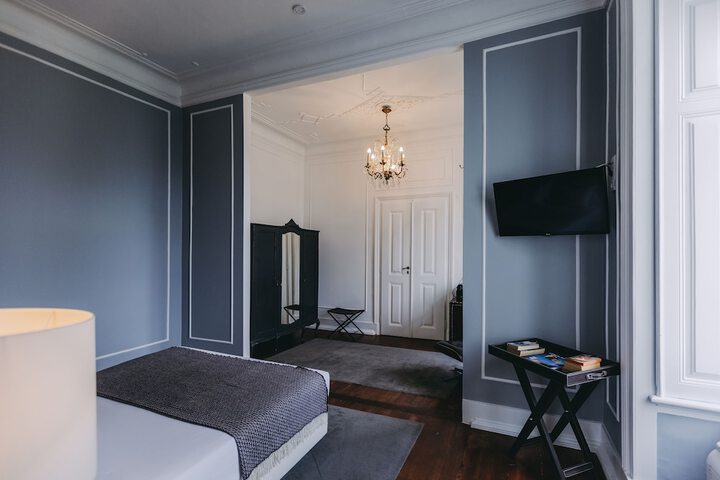 Room 26 of 245