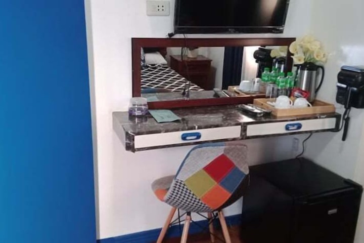 Room 9 of 39