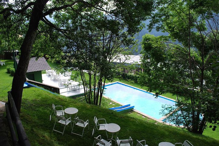 Hotel Pool