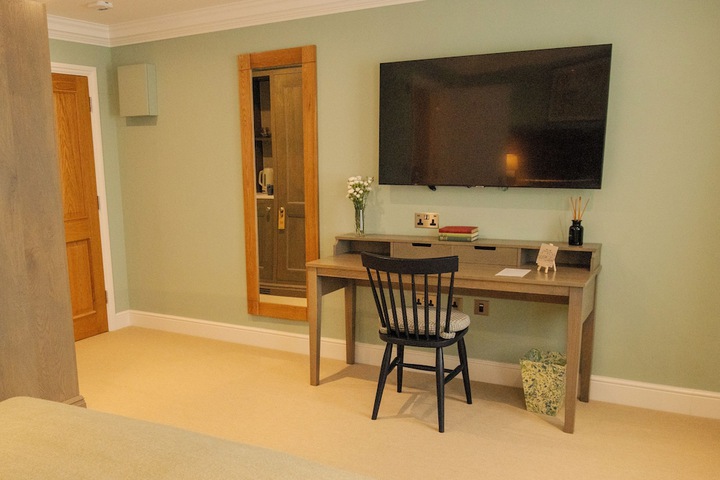 Room 21 of 53