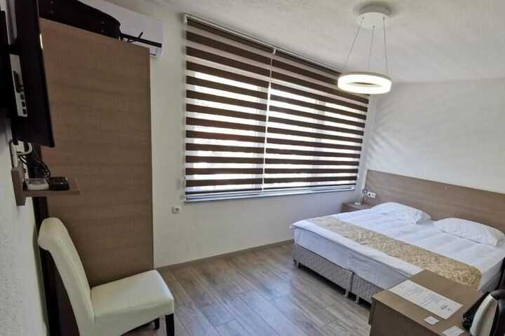 Room 18 of 42