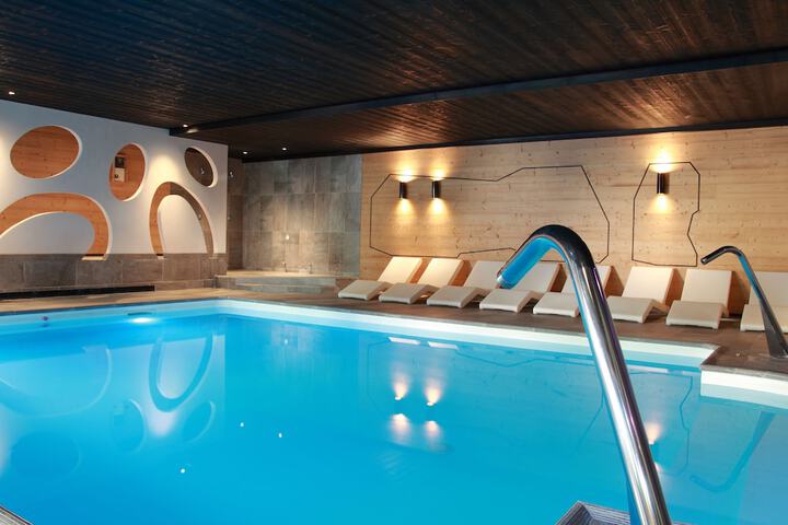 Pool 39 of 71