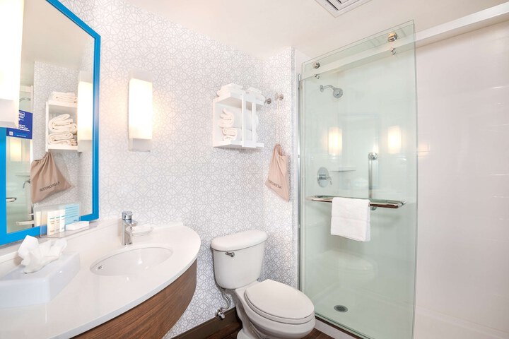 Bathroom shower