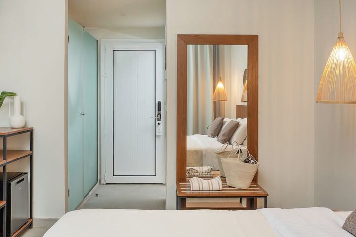 Room 14 of 48