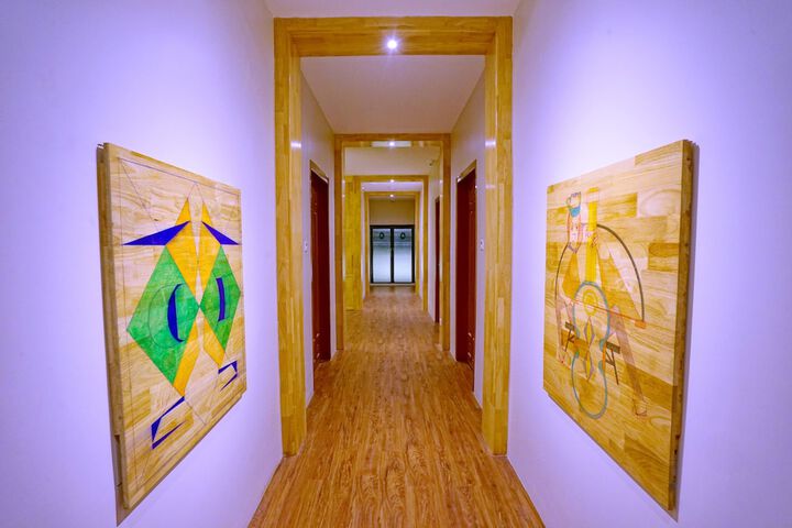 Ballroom/Hall 17 of 20