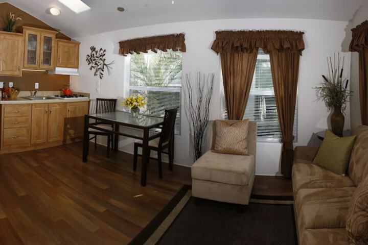 Room 15 of 38