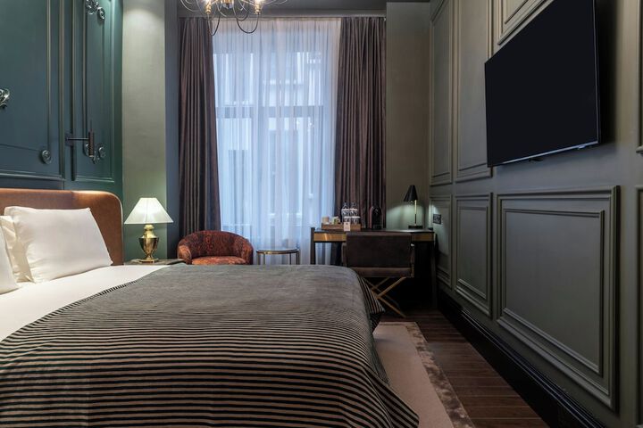 Room 50 of 100