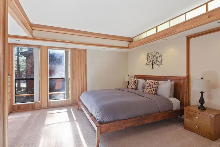 Room 2 of 20