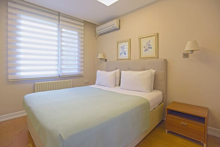 Room 2 of 46