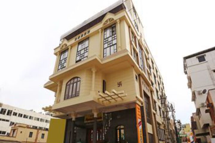 Hotel 18 of 27