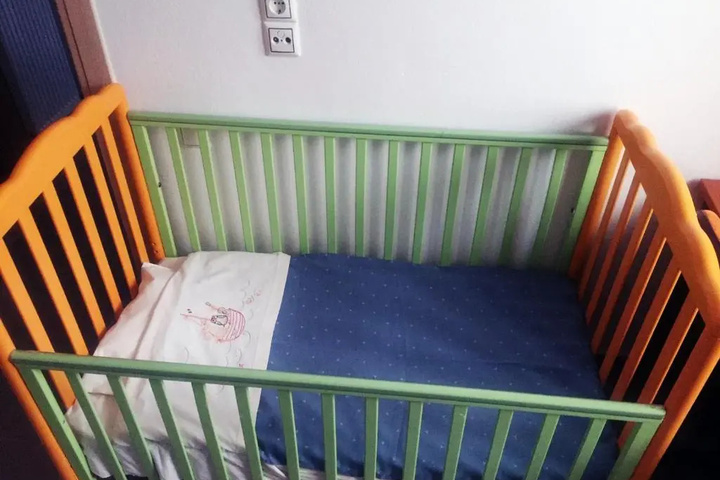 Room 10 of 20