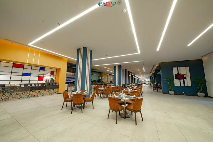 Dining 121 of 208