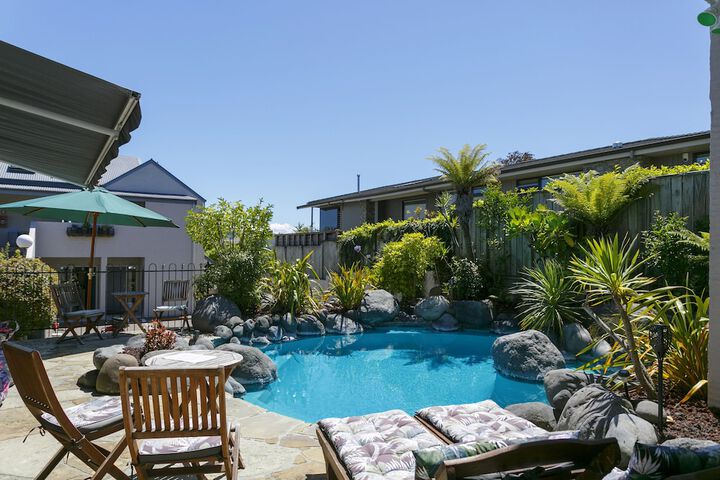 Pool 46 of 62
