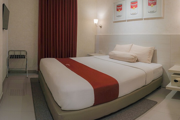 Room 14 of 43