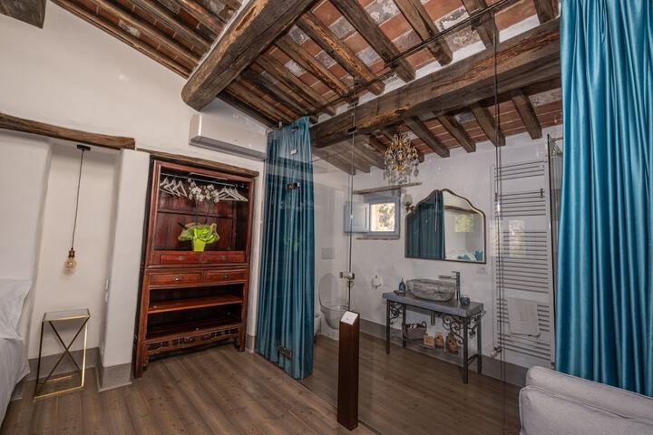 Room 40 of 67