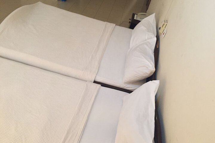 Room 8 of 22