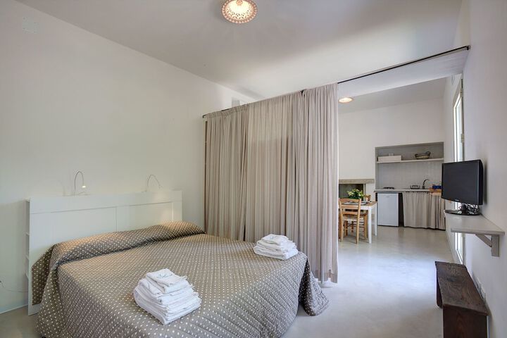 Room 3 of 58