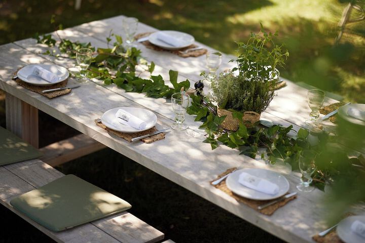 Dining 230 of 275