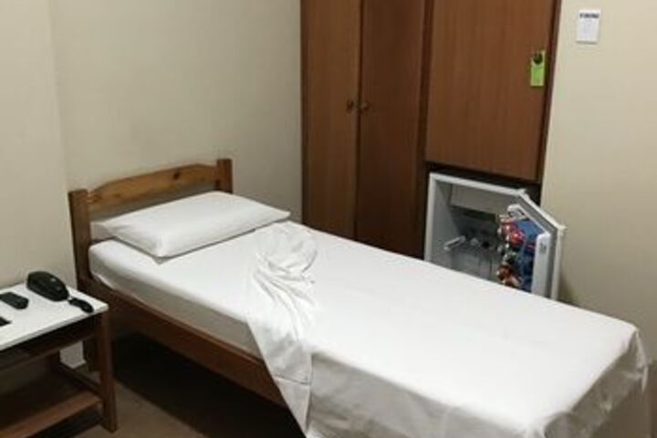 Room 15 of 30