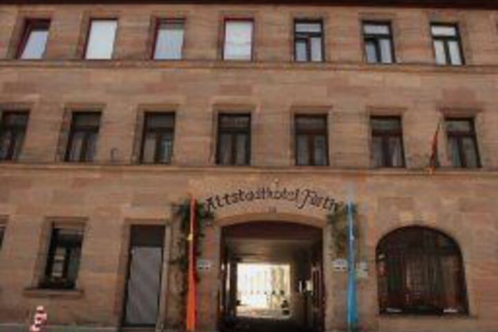 ALTSTADTHOTEL NICHTRAUCHERHOTEL