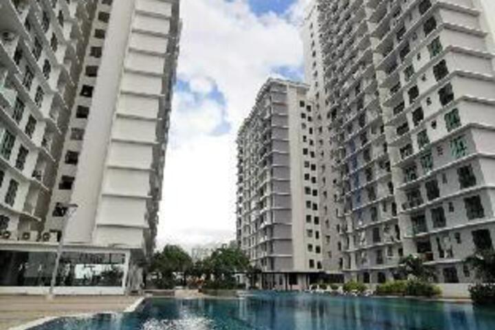 Paradigm Mall Highfloor Johor with Netflix and TV Box