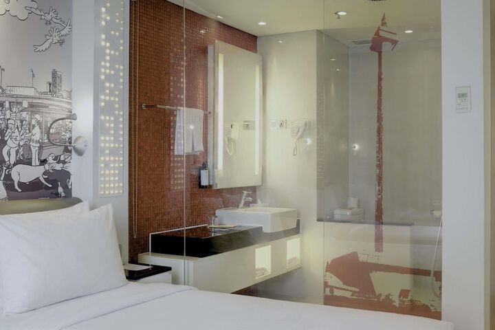Room 54 of 161