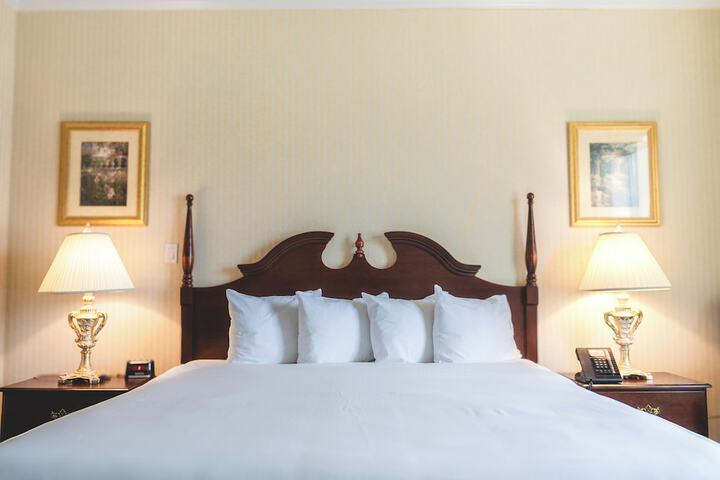Room 10 of 44