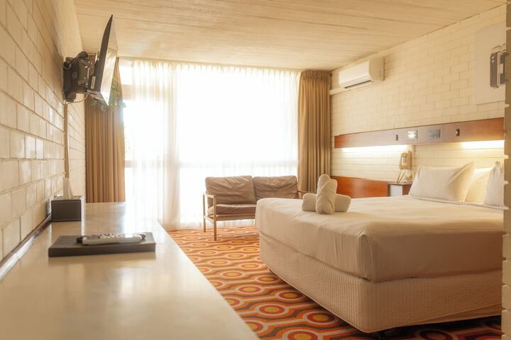 Room 25 of 58