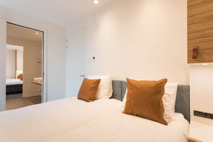 Room 11 of 61