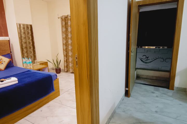 Room 36 of 62