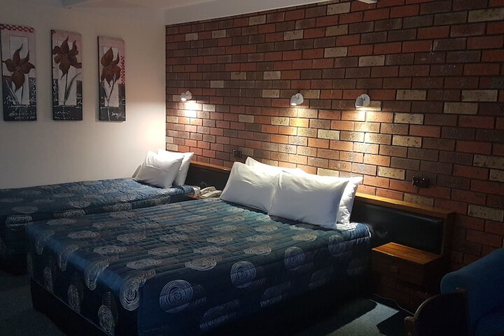 Room 18 of 42