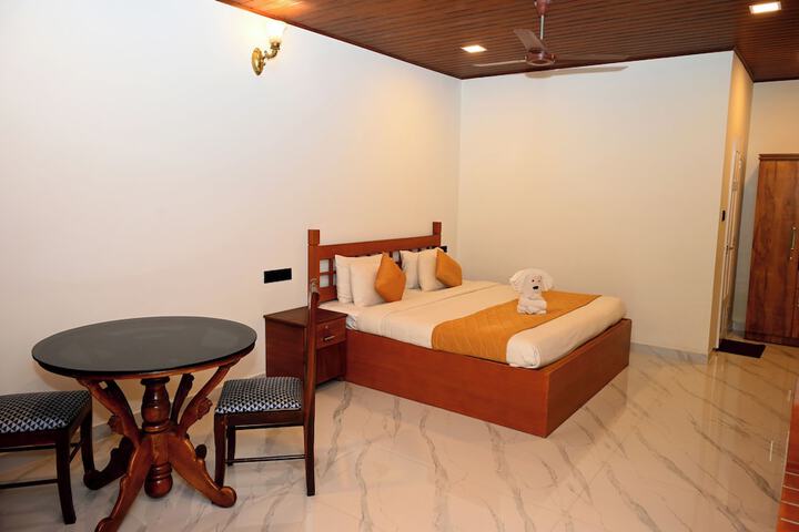 Room 29 of 96
