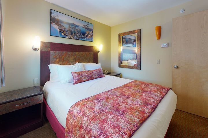 Premier 2 Queen Beds Accessible (17 of 40)