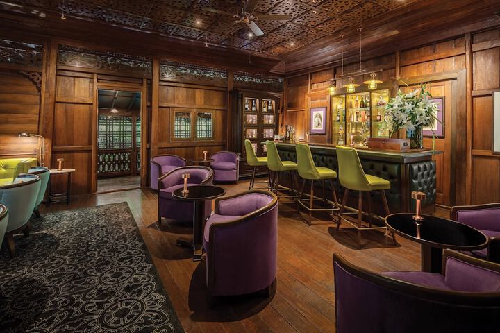 Lounge 68 of 92